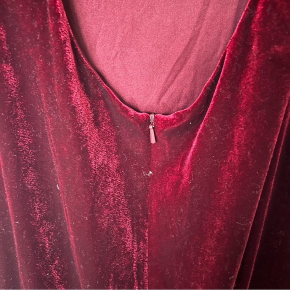 NWOT Bardot Velvet Slip Dress (Wine Red) - size US 8 - Picture 7 of 12